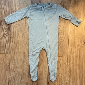 Kyte BABY Light Blue/ Grey Zip-Front Footed One-Piece